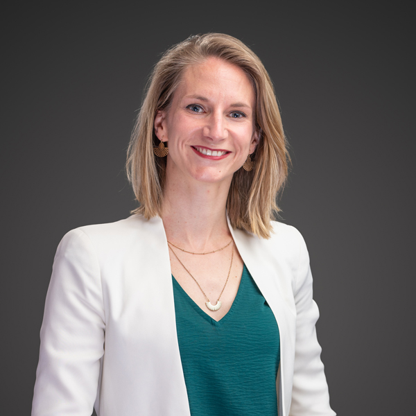 Garance BARTH Me Garance BARTH - Avocate en droit de la santé - Cabinet JAC Lyon